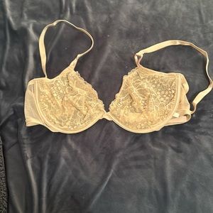 Victoria’s Secret unlined 36 DDD bra